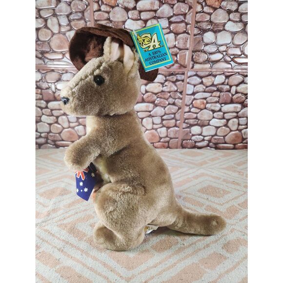 100% Australian Company Kangaroo with Joey #A93 - Picture 1 of 7